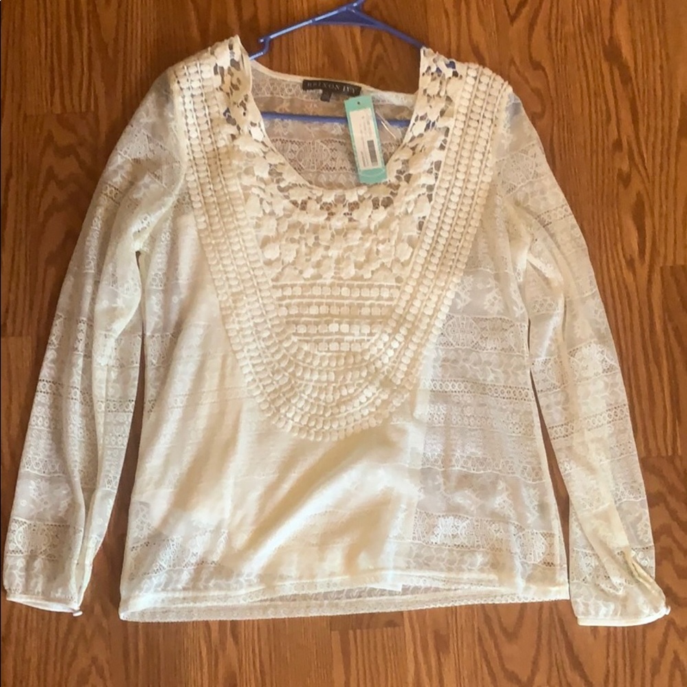 White, sheer, Stitch fix top. Never been worn